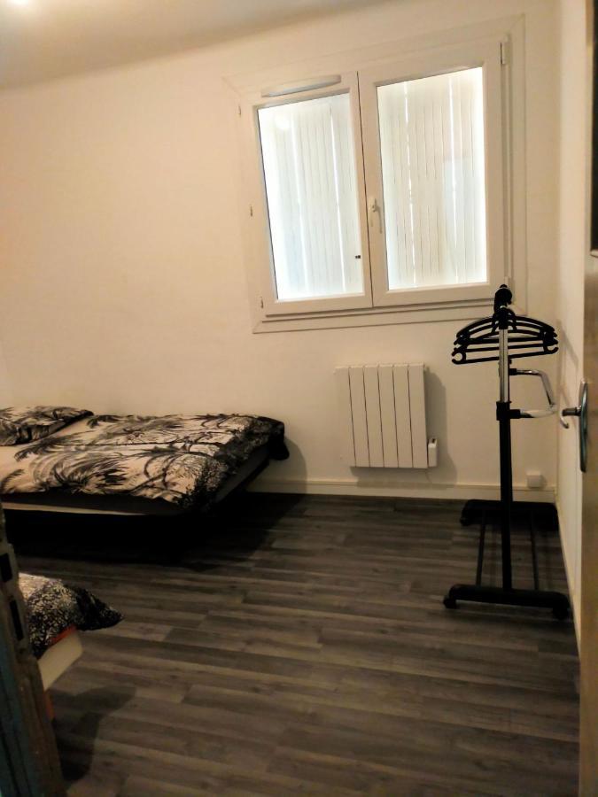 Appartement en duplex au 3ième étage sans ascenseur Hyères Exterior foto